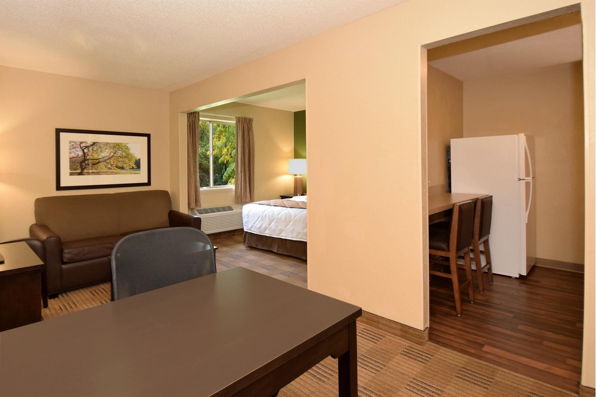 Extended America - - Westchase - Westheimer 2*