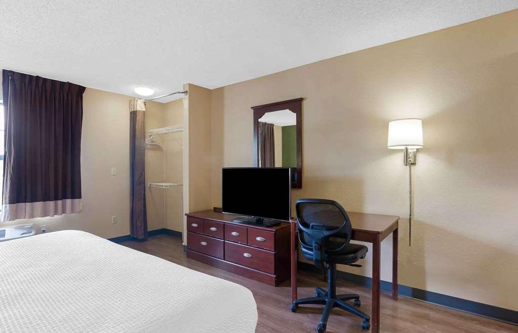 Extended America - - Westchase - Westheimer 2*