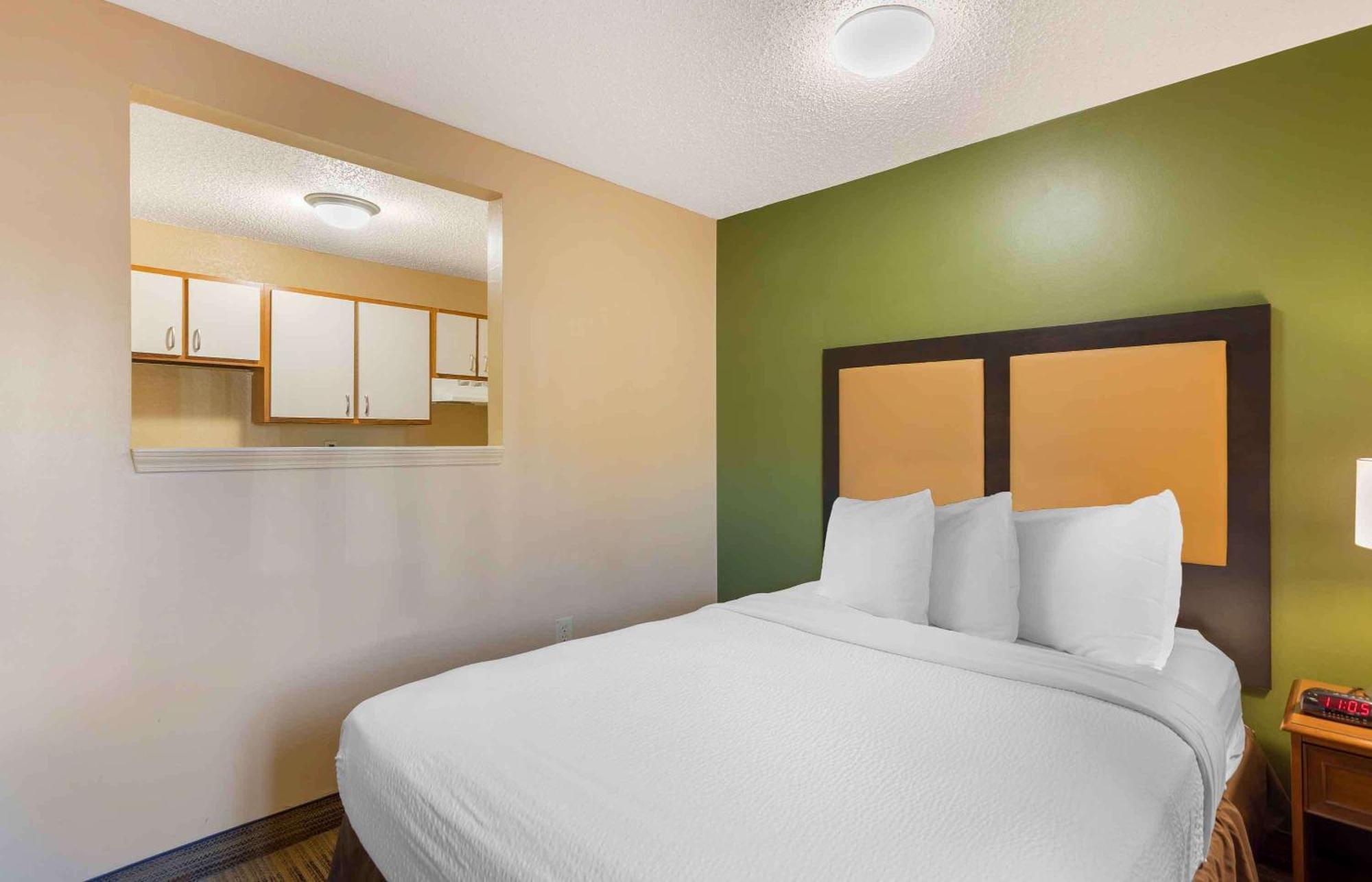 Extended America - - Westchase - Westheimer 2*